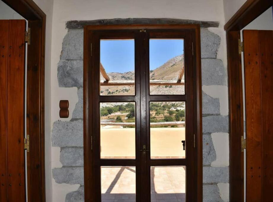 Traditional Villa With Pool In Sfakia Imbros المظهر الخارجي الصورة