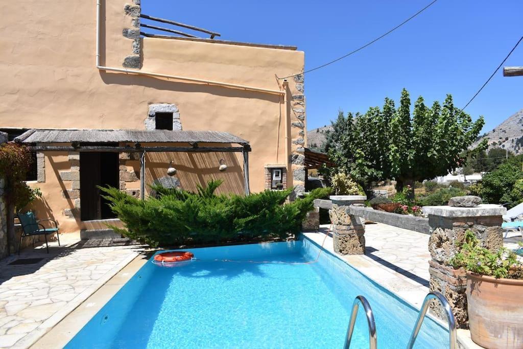 Traditional Villa With Pool In Sfakia Imbros المظهر الخارجي الصورة