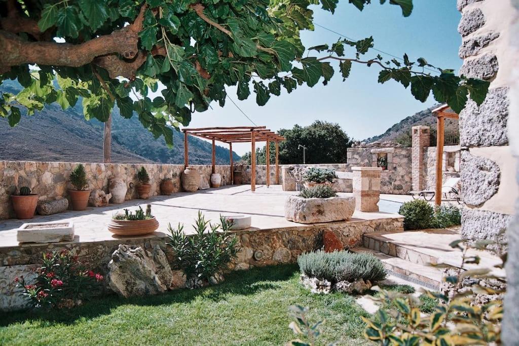 Traditional Villa With Pool In Sfakia Imbros المظهر الخارجي الصورة
